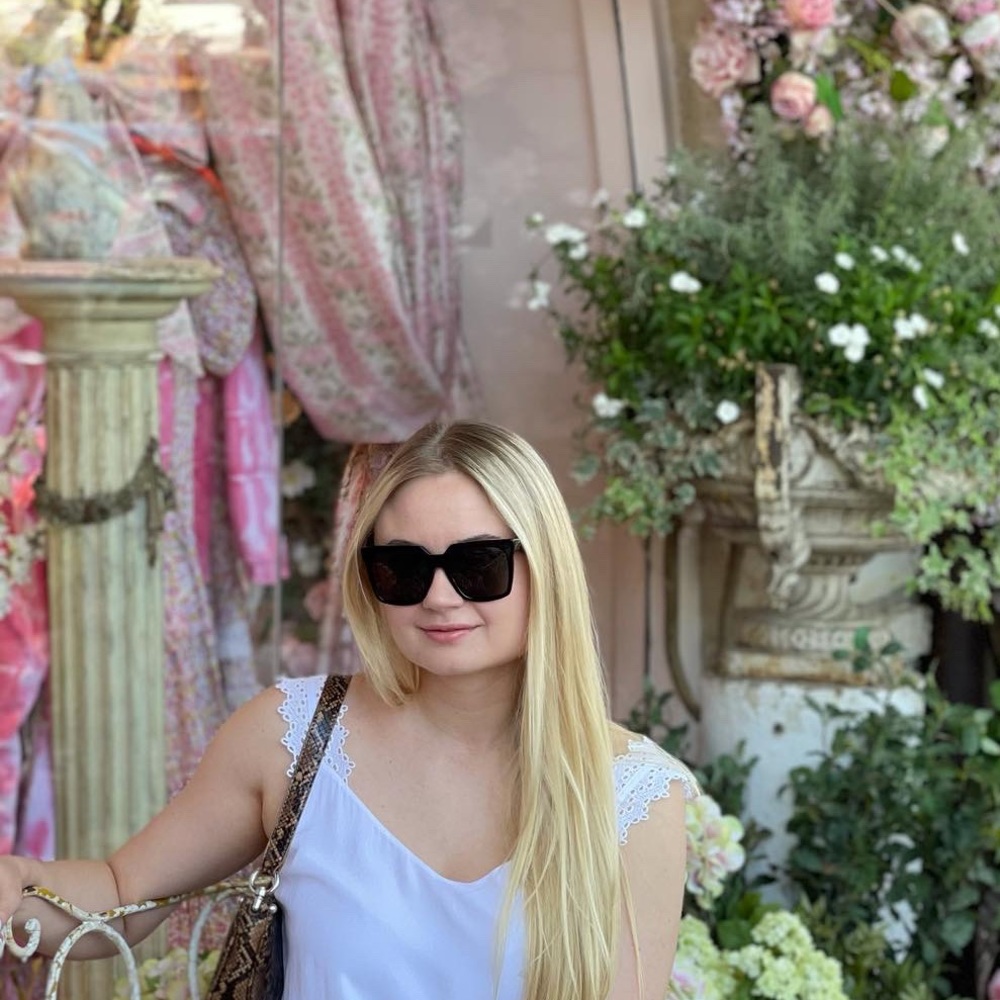 Meet your Posher, Olena